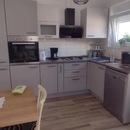 Apartman Franica 1 Apartment *