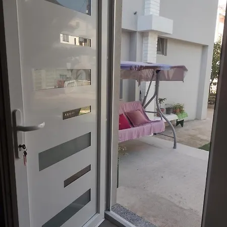 Apartment Apartman Franica 1 *